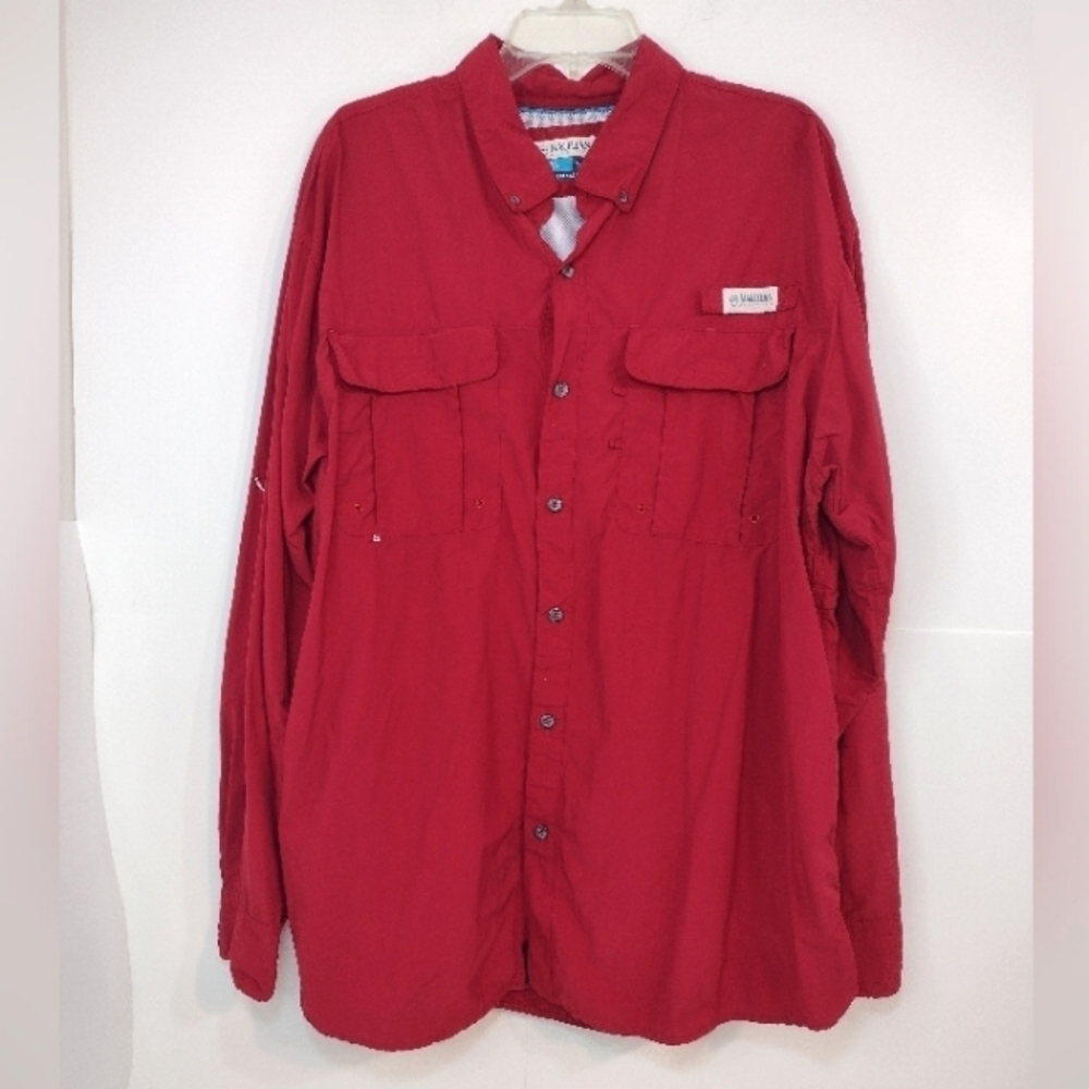 Magellan outdoors fish Gear relaxed fit size (XL)